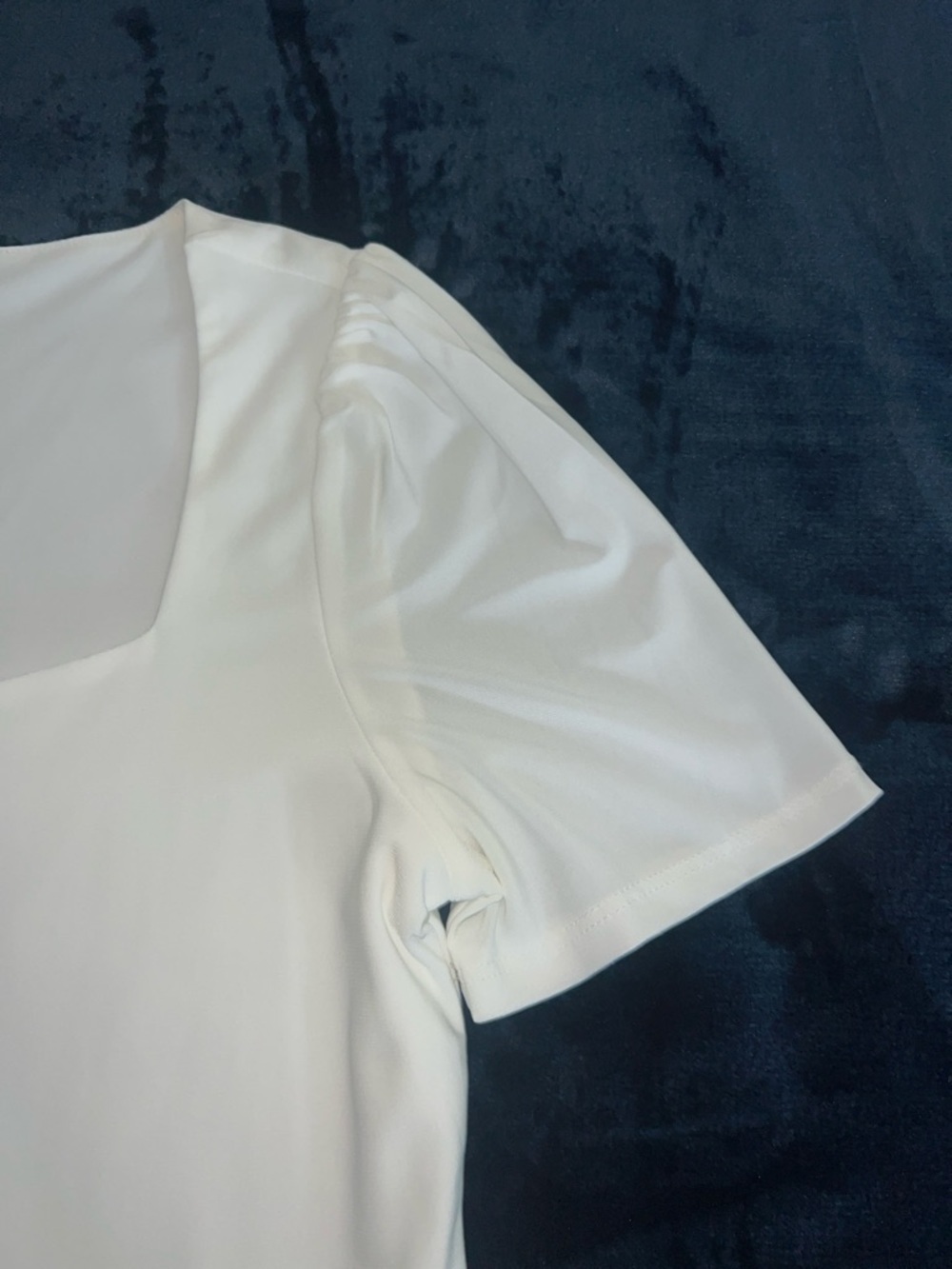 White House Black Market Classic White Square-Neck Short Sleeve Top - Picture 4 of 6